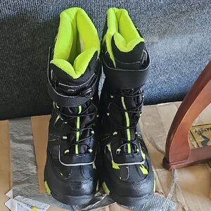 listing-status-banner